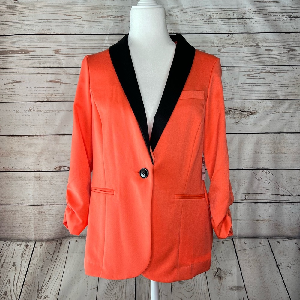 NWT Charolette Russe Orange Black Blazer | Large